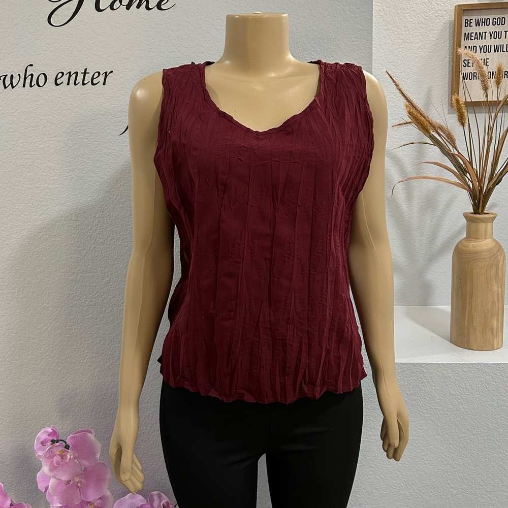 Josh & Jazz Sleeveless Tank Top Burgundy Size 2 Crinkle Shirt Blouse